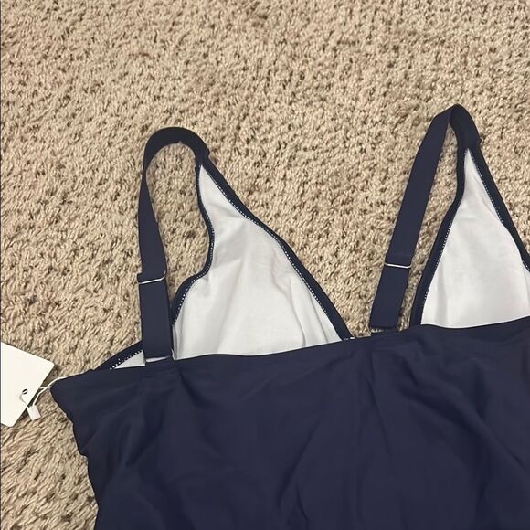 NWT BloomChic Blue One Piece Swimsuit with V-Neck and Textured Design - Picture 7 of 11